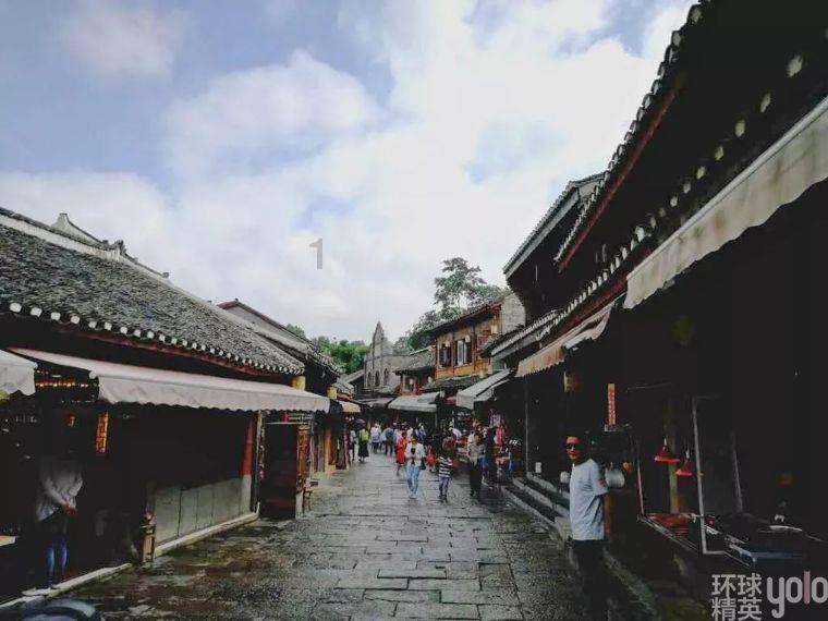 先锋党员“百事通”，这样应对春运“大场面”